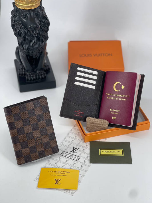 Louis Vuitton Passport Damier