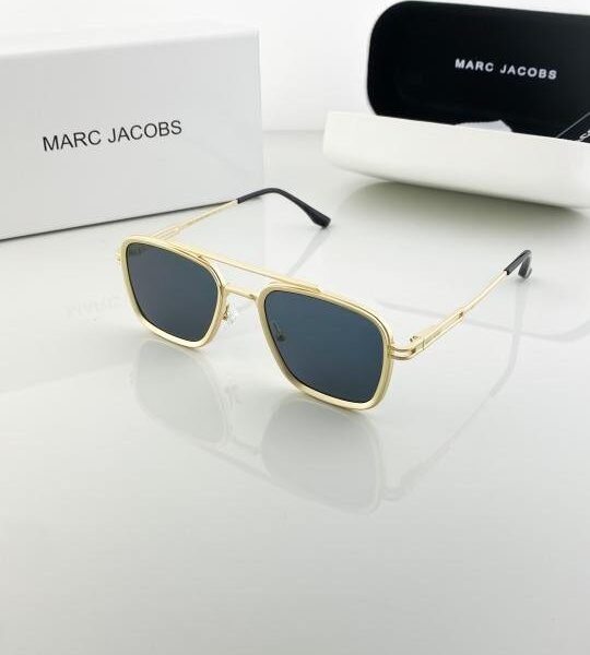 MARC JACOBS GOLD BLACK 516